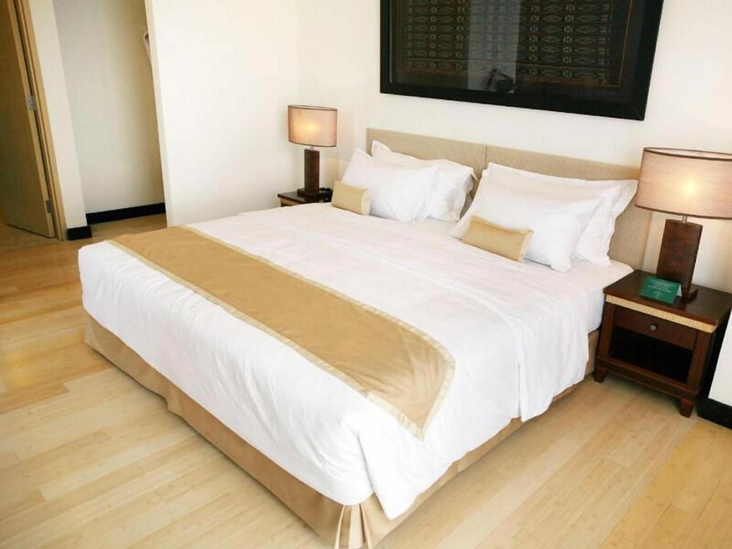 Sintesa Peninsula Hotel Manado Buitenkant foto